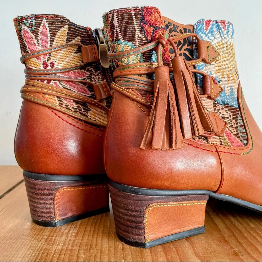 L’Artiste Brown Leather Ankle Boots Floral Tapestry Tassel Zipper Size 40 / US 9 - Picture 4 of 13